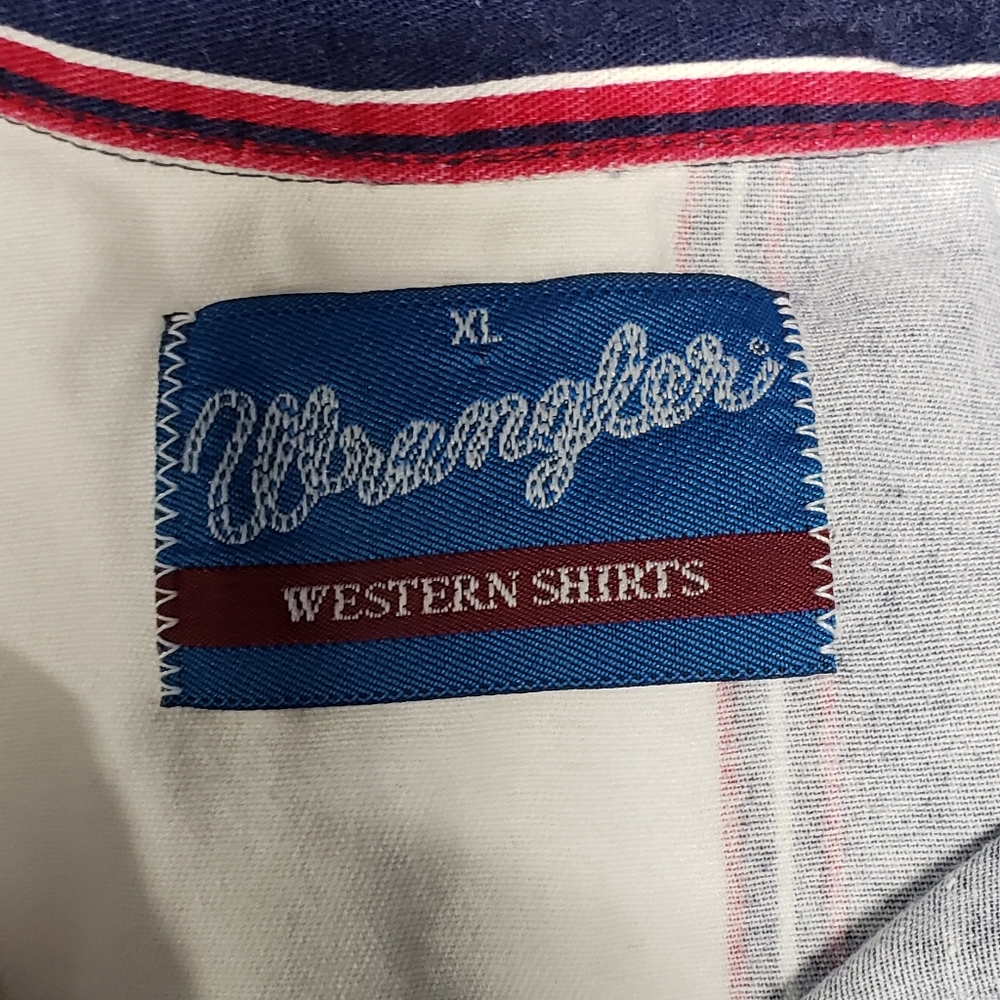 Blue, red and white striped Wrangler button down - Picture 4 of 4